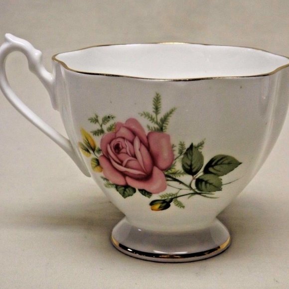 Queen Anne Fine Bone China England Yellow and Pink Roses Tea Cup and Saucer - Picture 10 of 13